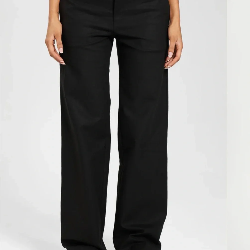All Things Golden Low Rise Linen Women's Pants - Picture 5 of 6